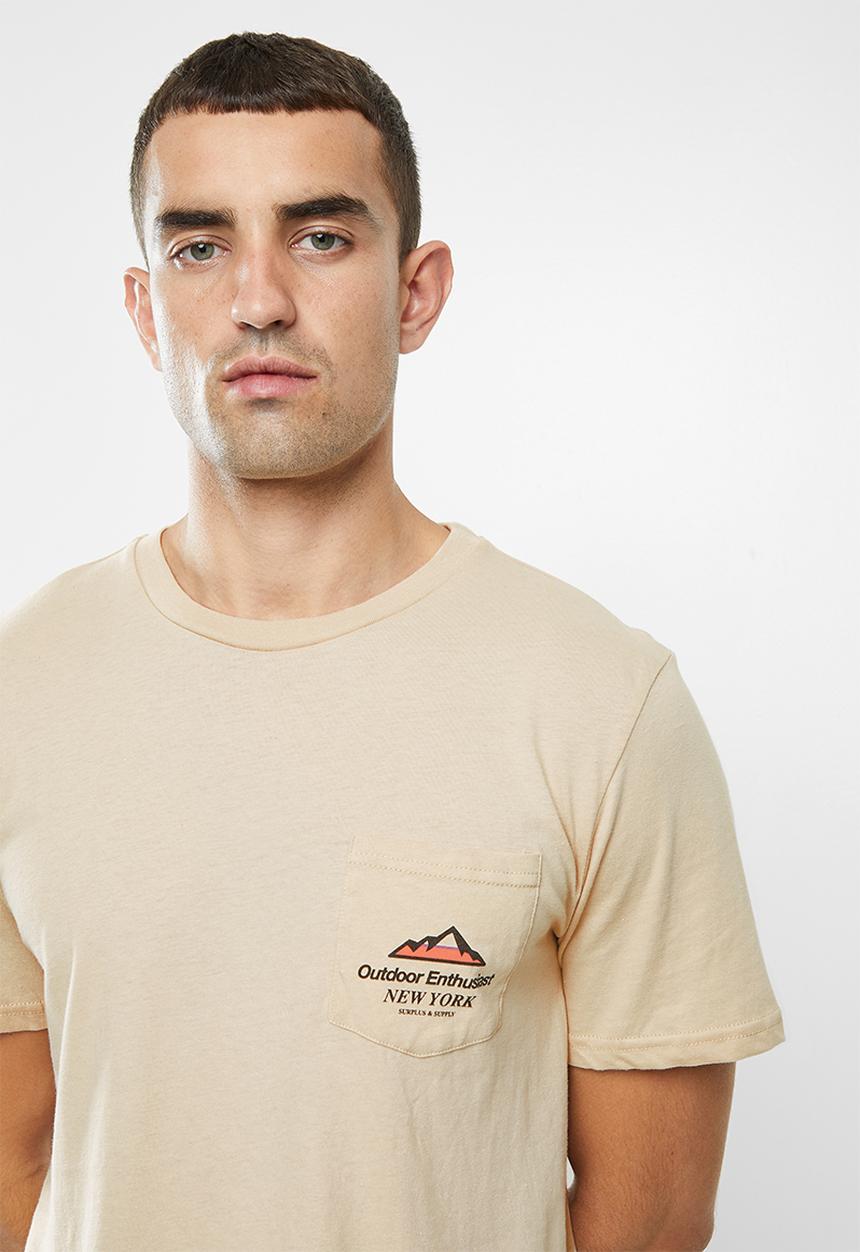 Cotton On - Tbar souvenir T-shirt - pearl