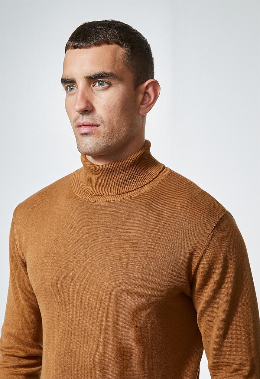 Superbalist - Basic roll neck slim fit knit - tobacco