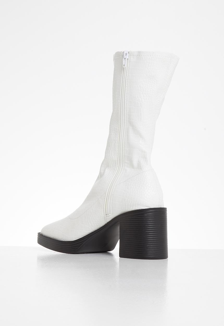 Public Desire - Generate boot - white