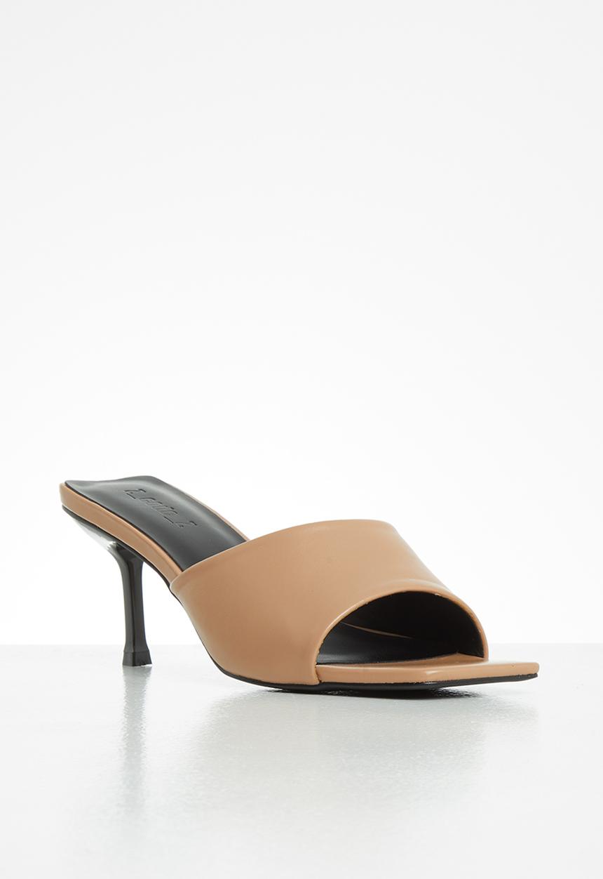 Z_Code_Z - Akira square toe mule heel - neutral