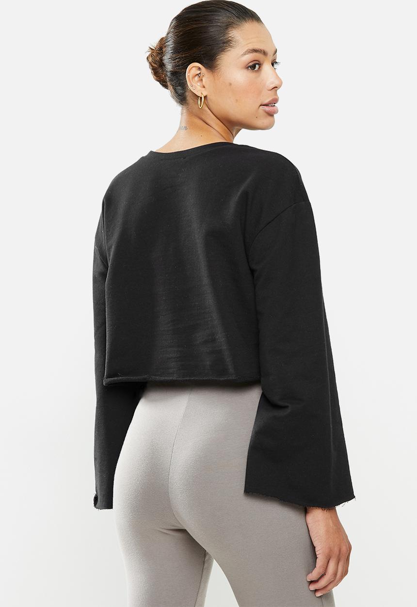 Blake - Fleece bell sleeve cropped sweater - black