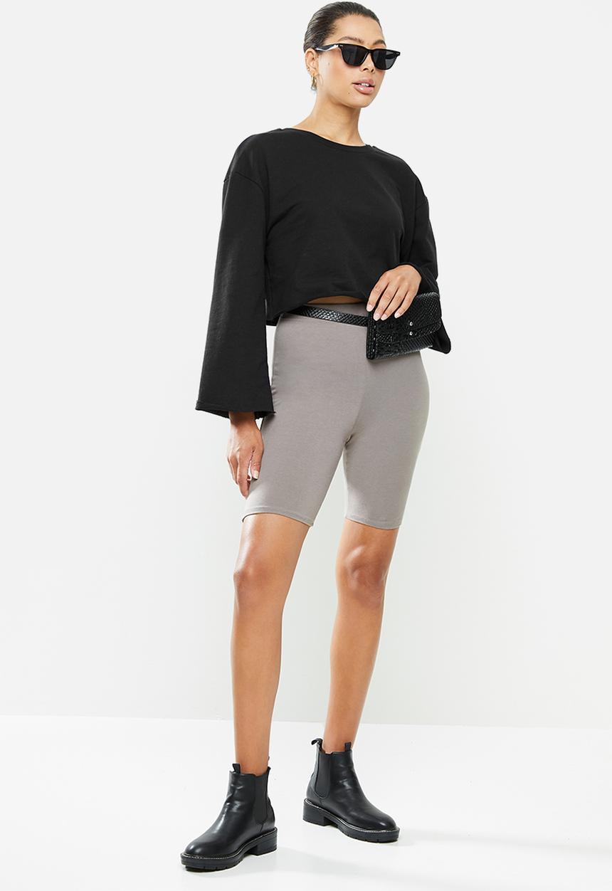 Blake - Fleece bell sleeve cropped sweater - black