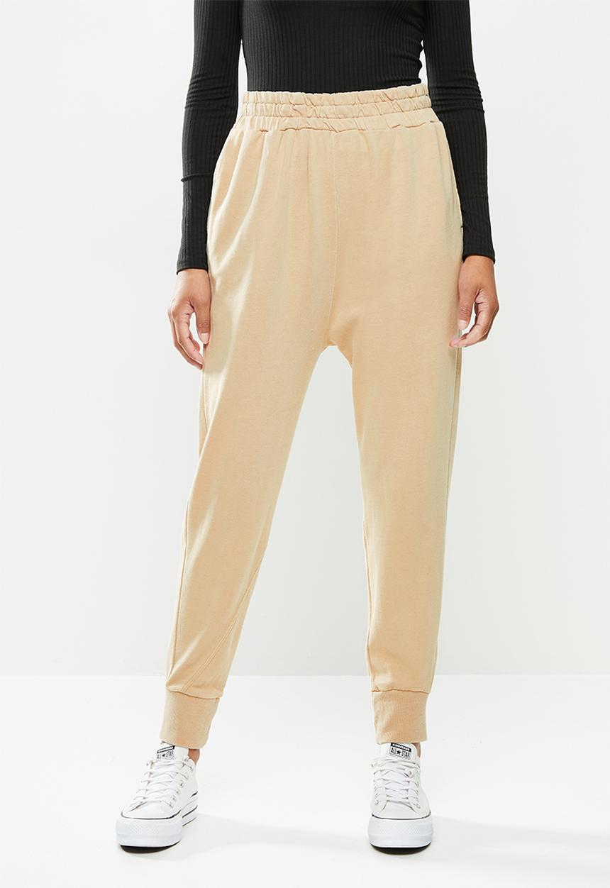 Cotton On - Super relaxed trackpant - sand