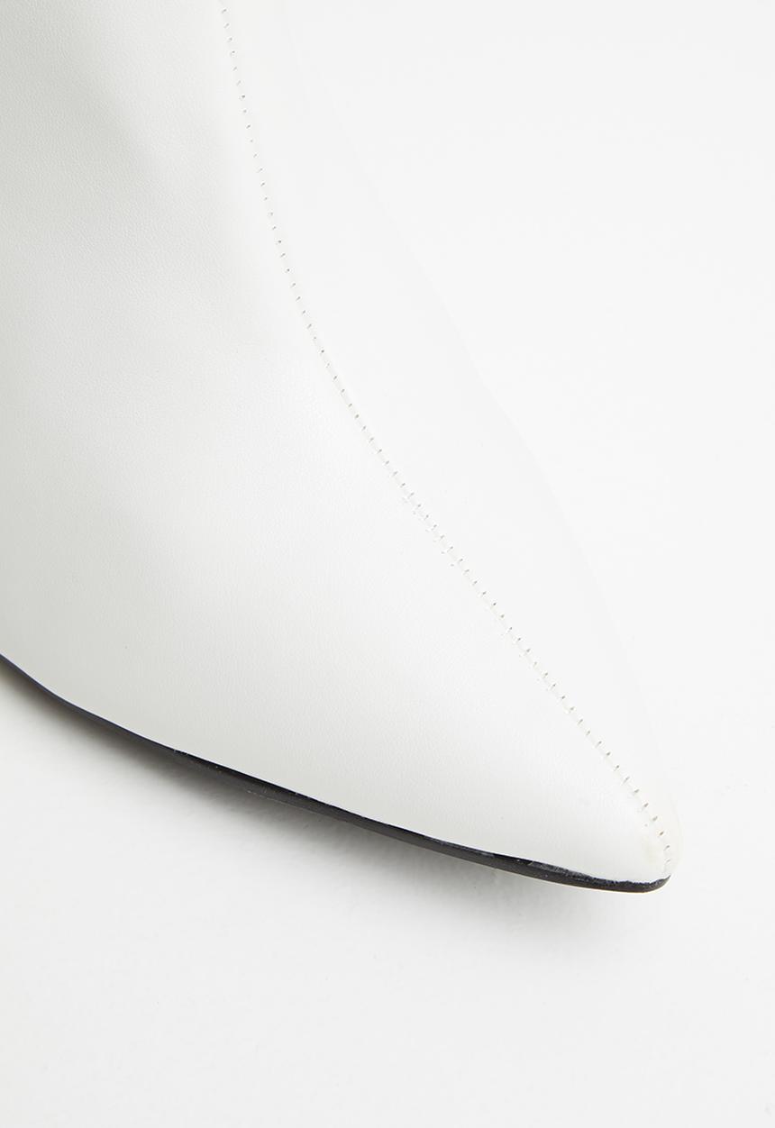 Z_Code_Z - Nuru statement abstract heel boot - white