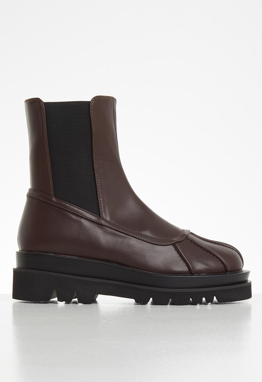 Z_Code_Z - Gila chunky chelsea boot - chocolate