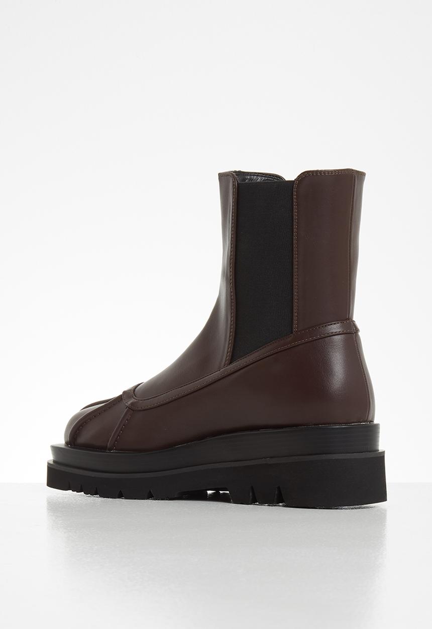 Z_Code_Z - Gila chunky chelsea boot - chocolate