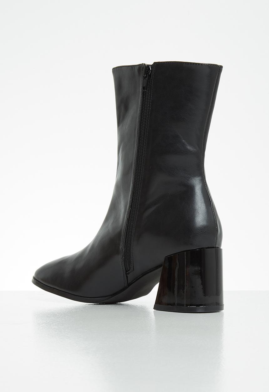 Z_Code_Z - Nat square toe ankle boot - black