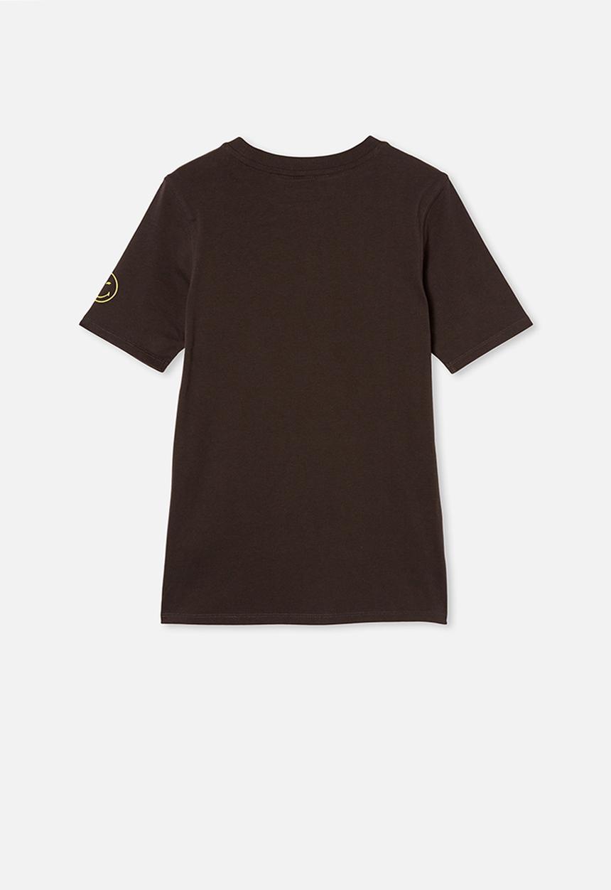 Free by Cotton On - Co-lab free tee - lcn smi phantom