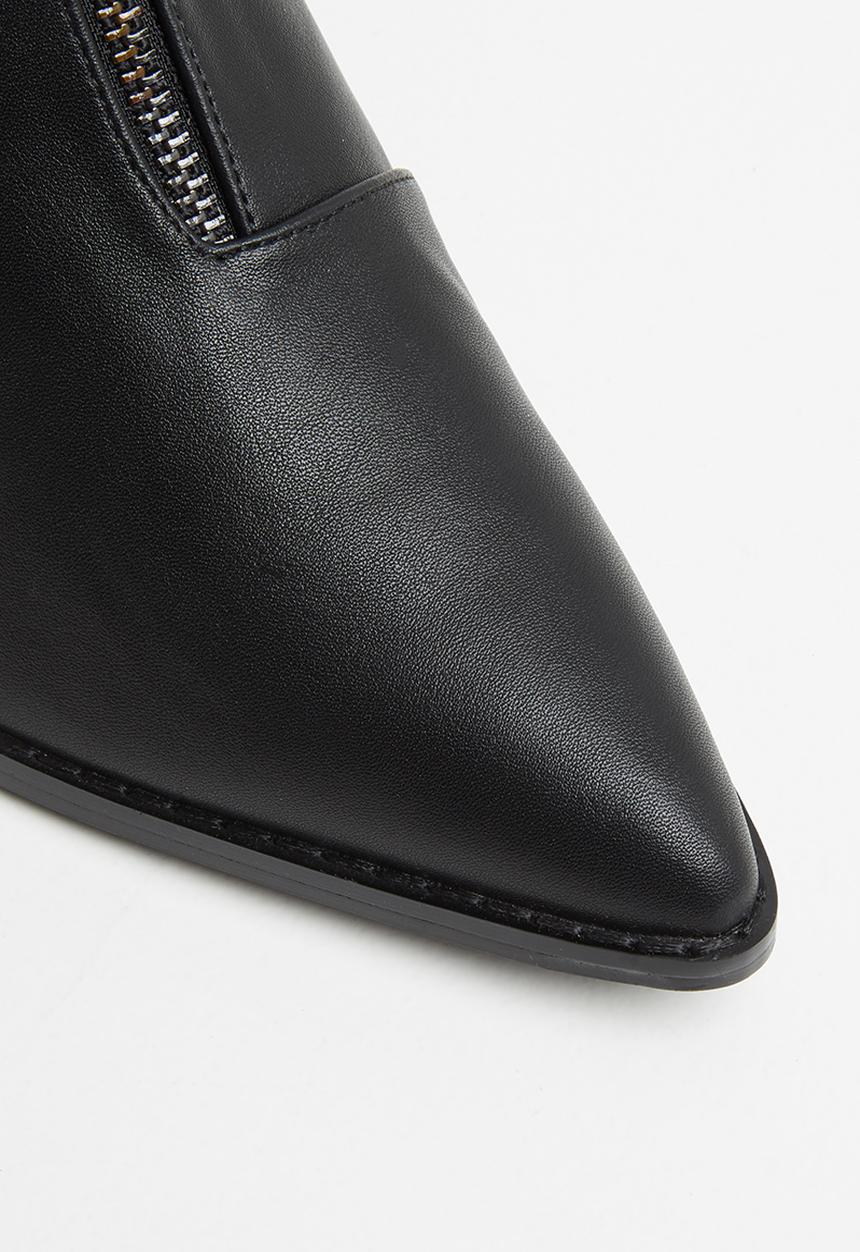 Z_Code_Z - Hua front zip ankle boot - black