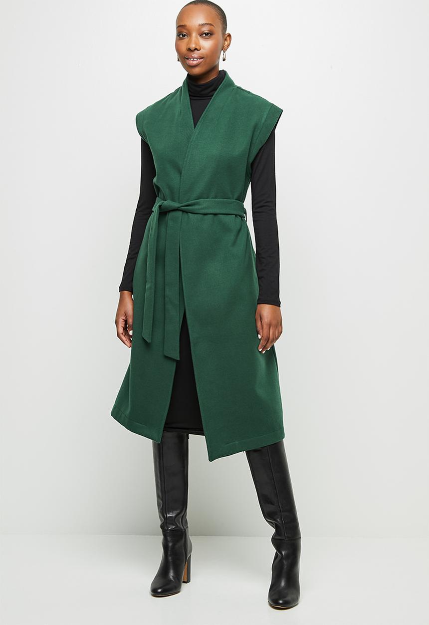 edit - Sleeveless belted coat - bottle green