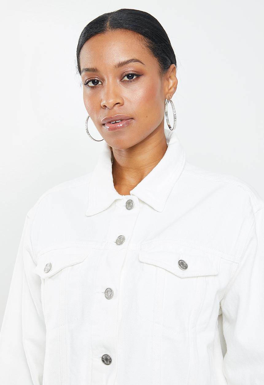 Missguided - Petite oversized denim jacket - white