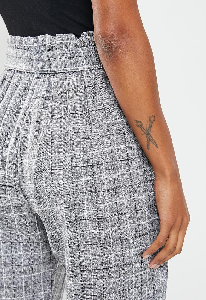 Missguided - Petite paperbag waist trousers - grey