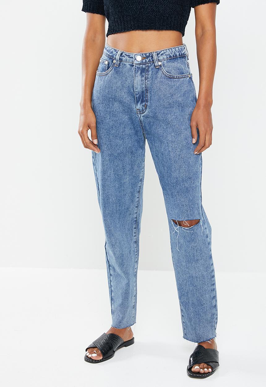 Missguided - Petite washed single thigh rip riot jeans - blue