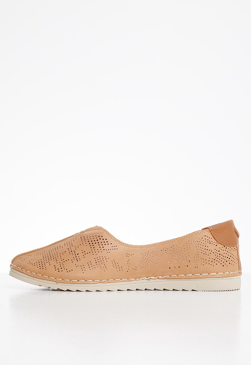 Butterfly Feet - Sandy slip on - brown