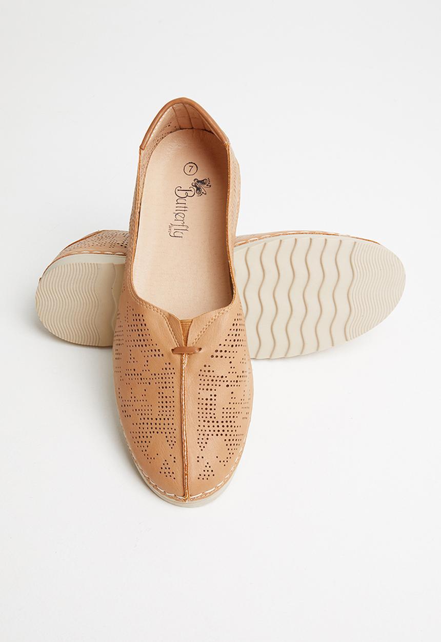 Butterfly Feet - Sandy slip on - brown