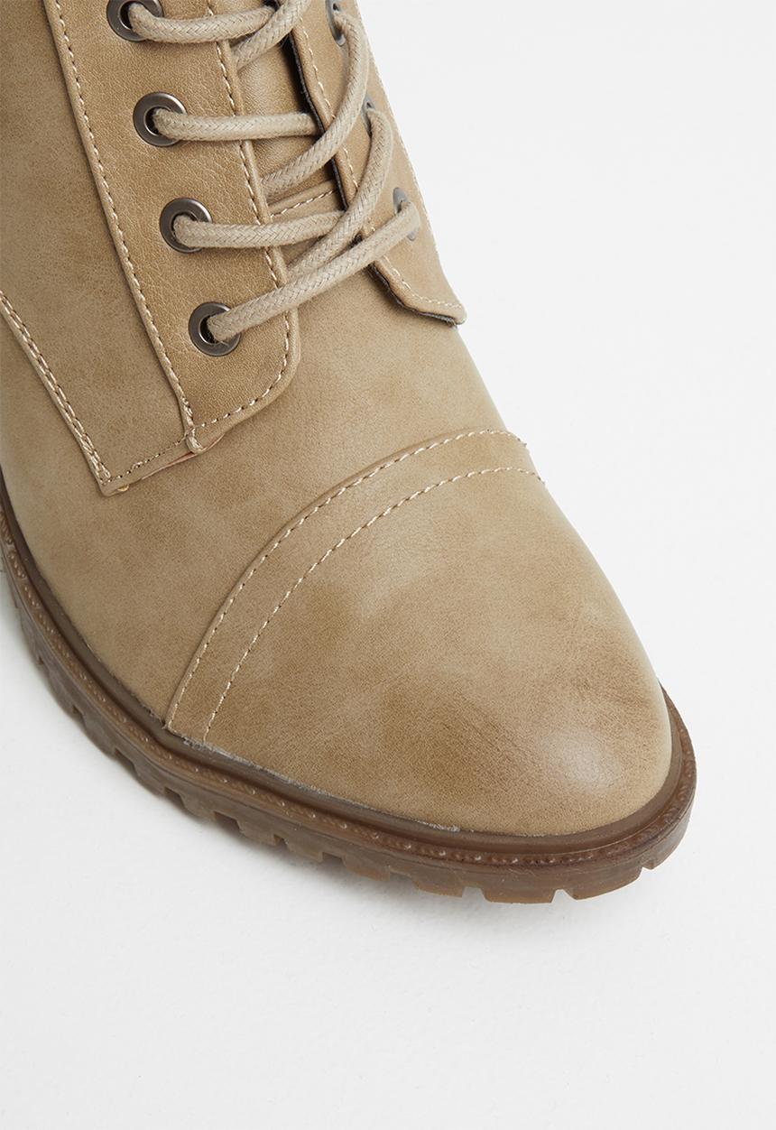 Miss Black - Omega 2 ankle boot - beige