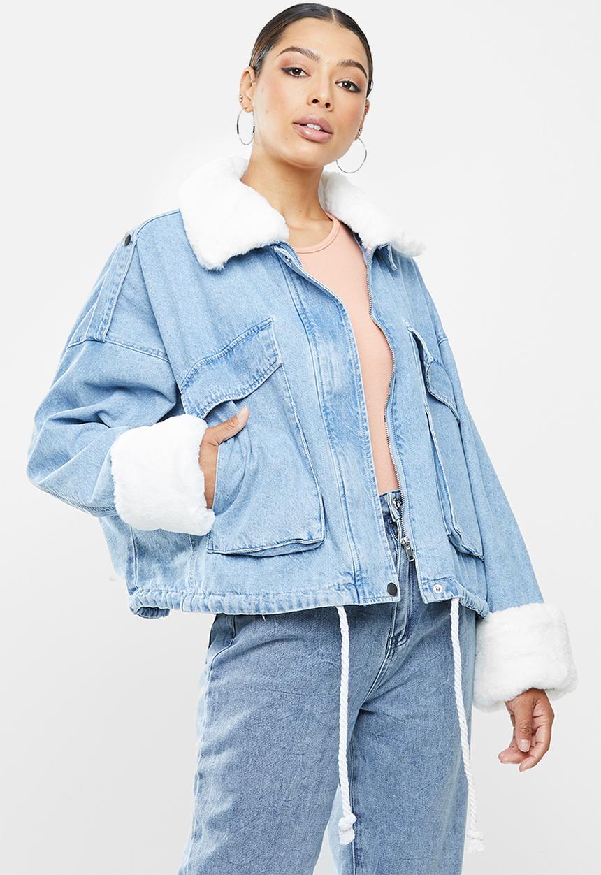 Missguided - Faux fur collar denim jacket - blue