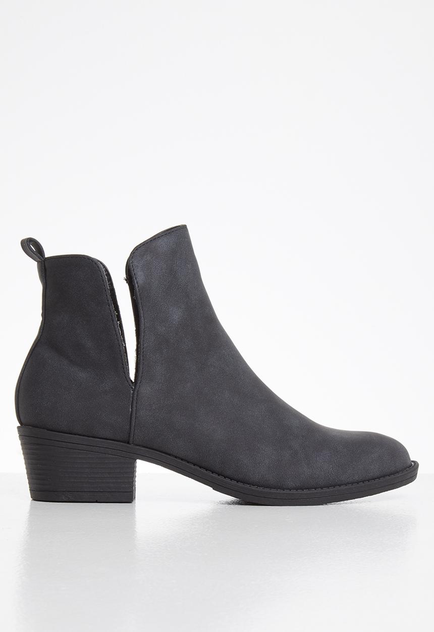 Butterfly Feet - Kelly nubuck ankle boot - black
