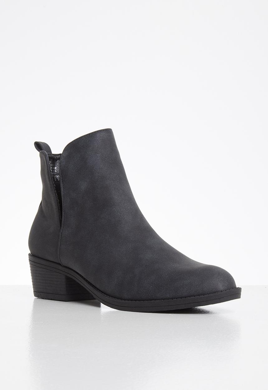 Butterfly Feet - Kelly nubuck ankle boot - black
