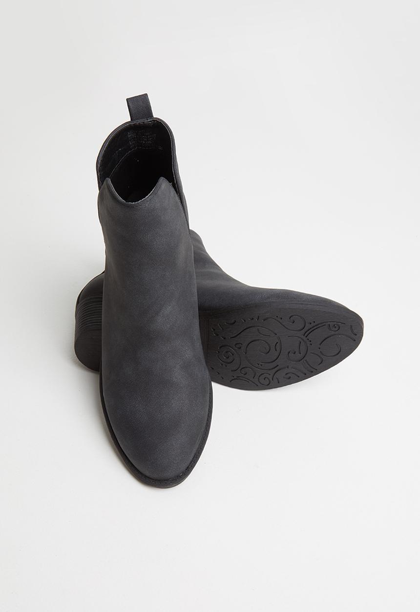 Butterfly Feet - Kelly nubuck ankle boot - black