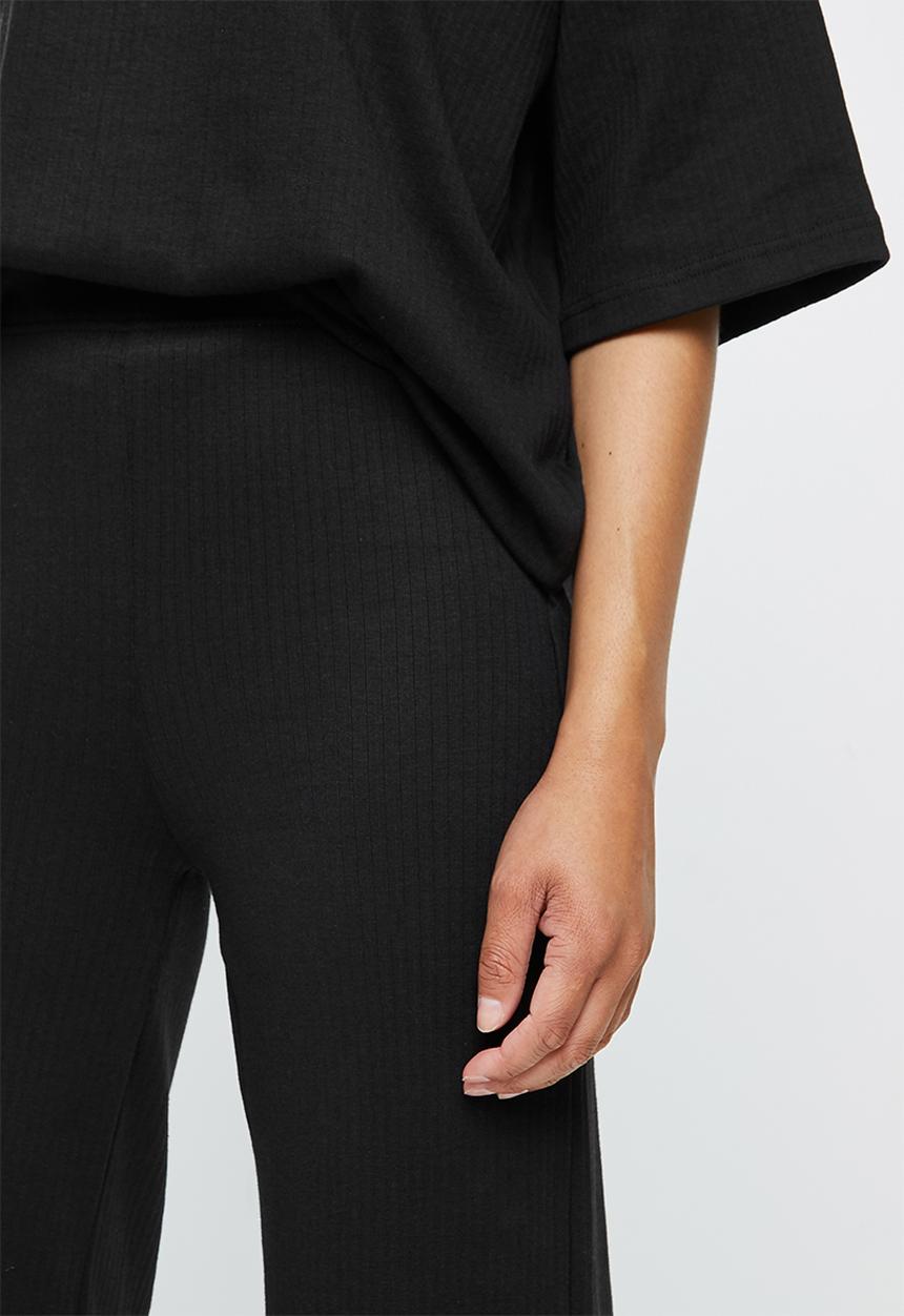 Missguided - Co ord ribbed tee and wide leg set - black