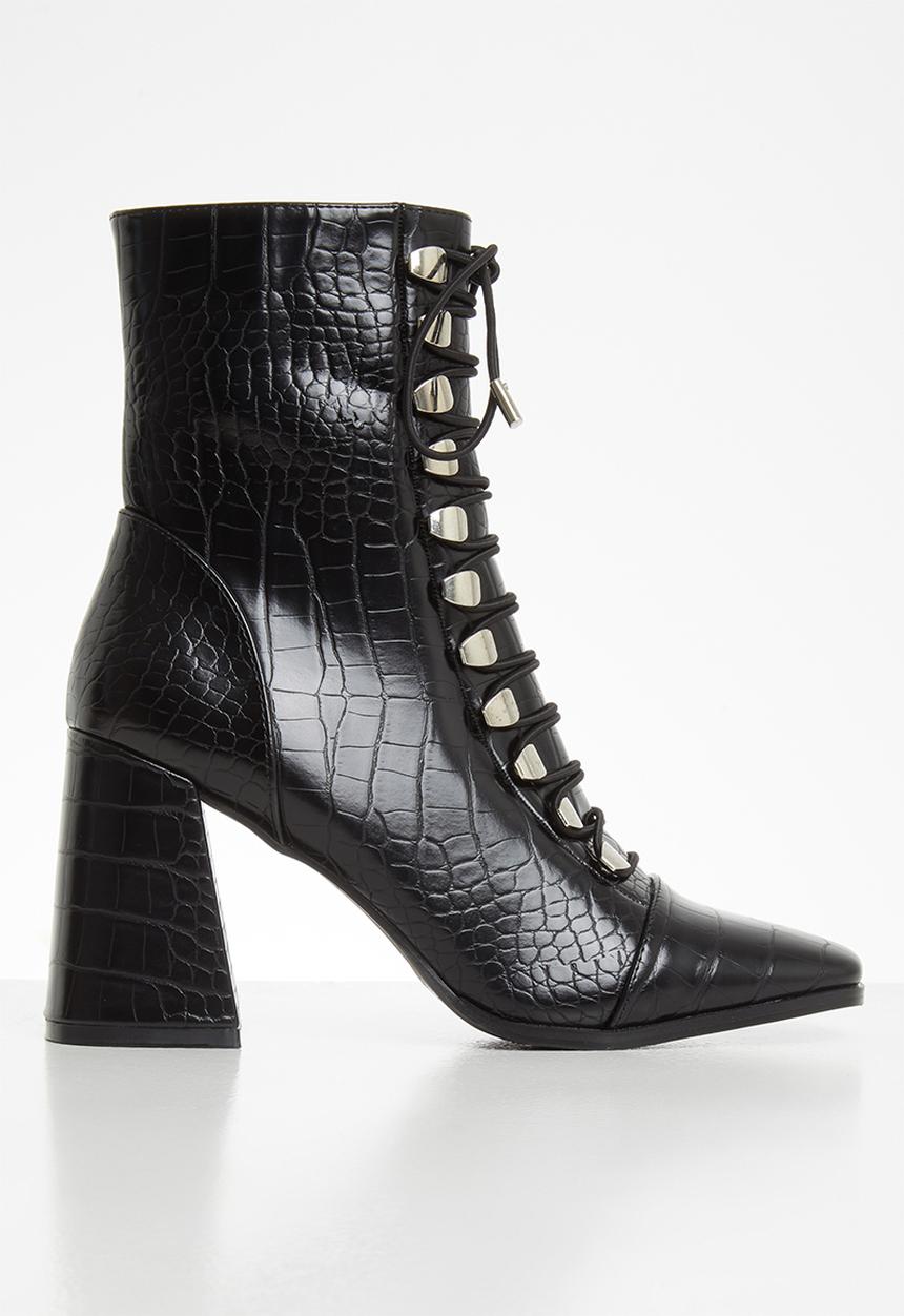 Z_Code_Z - Naara-1 lace up boot - black