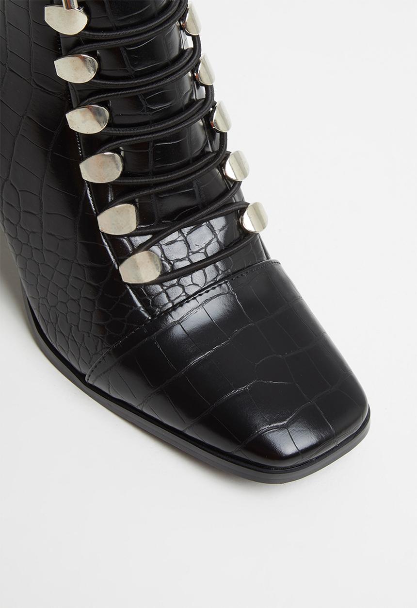 Z_Code_Z - Naara-1 lace up boot - black