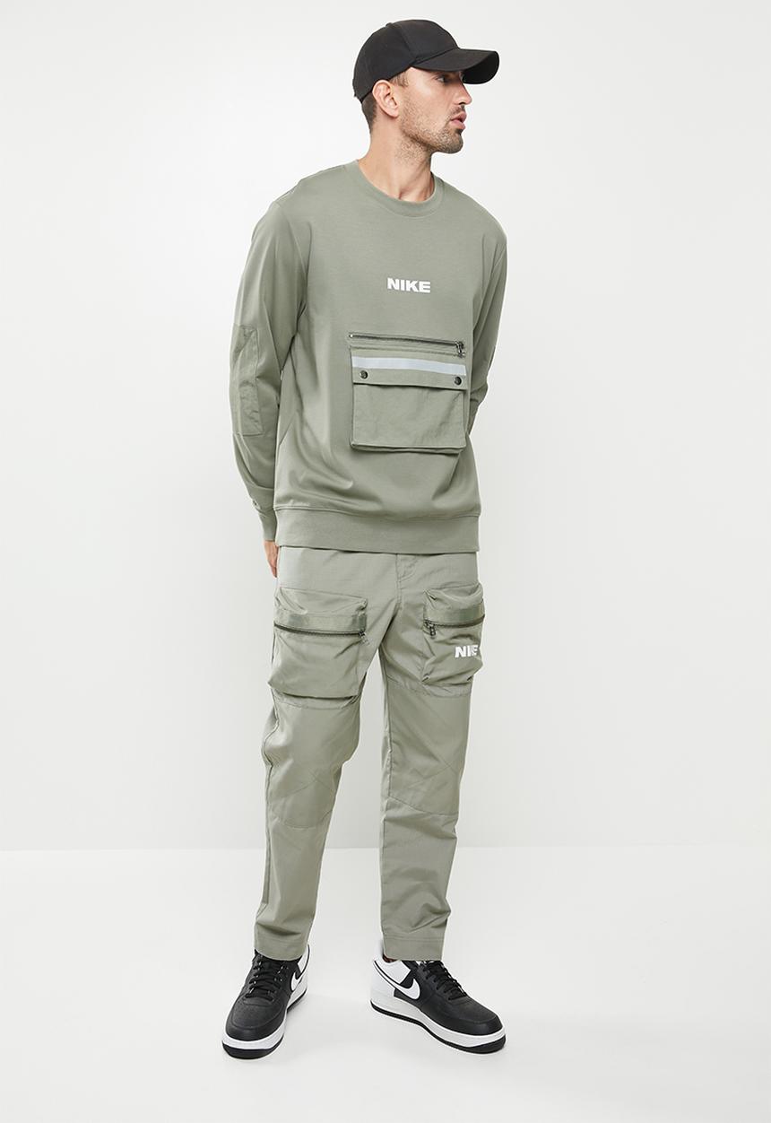 Nike - Nsw city made flc crew - olive