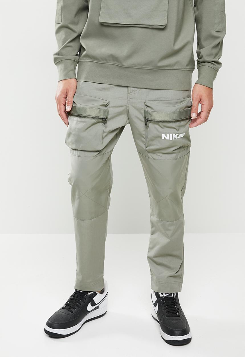 Nike - Nsw city made woven pant  - olive