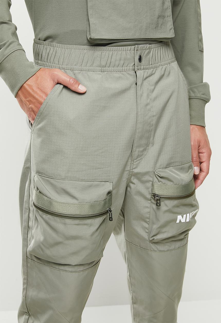 Nike - Nsw city made woven pant  - olive