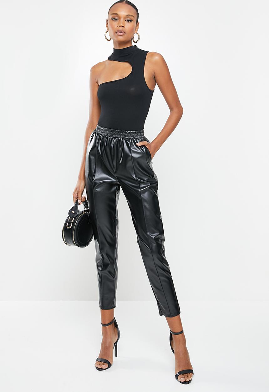 Missguided - Asymmetric cut out neck line body suit - black