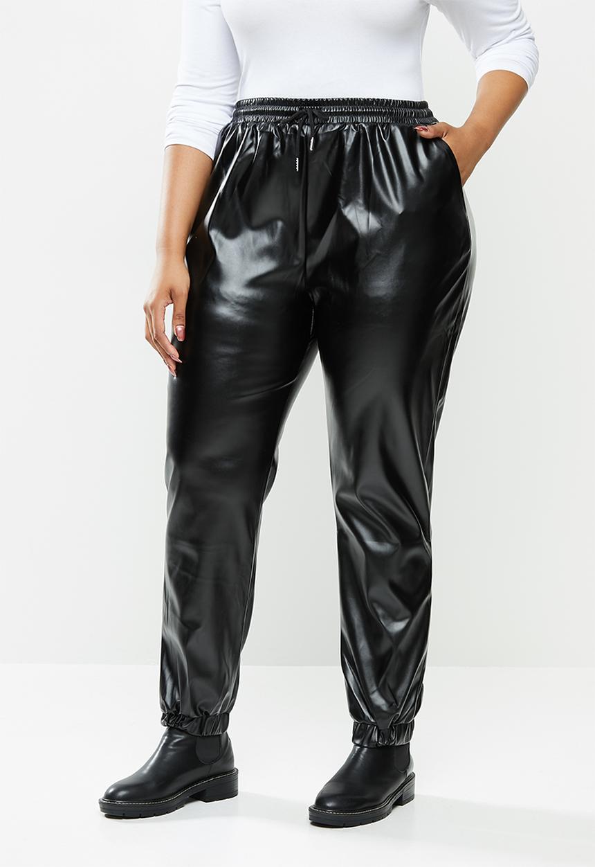 Missguided - Plus faux leather jogger trouser - black