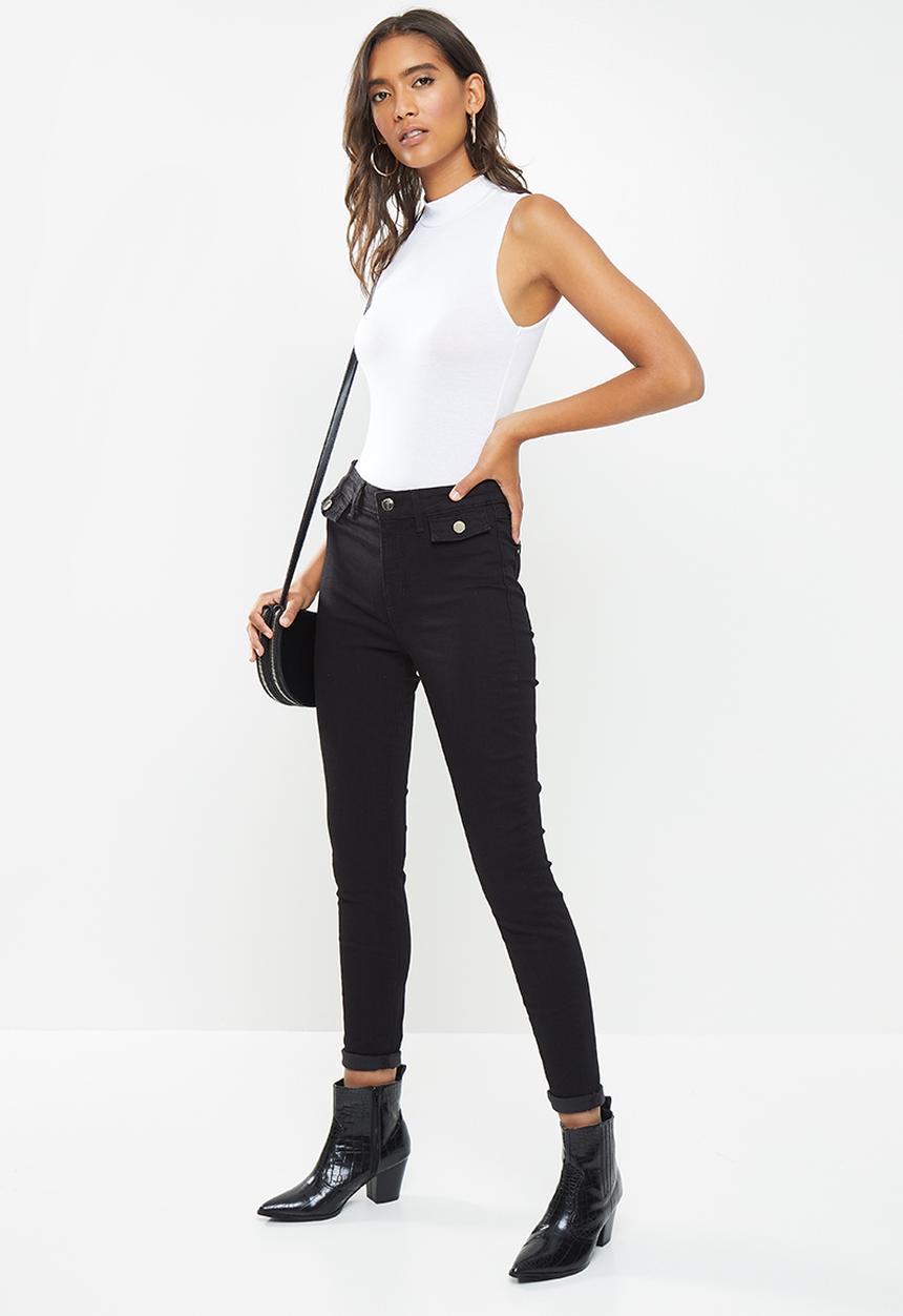 GUESS - 1981 skinny w/ flap pockets - black
