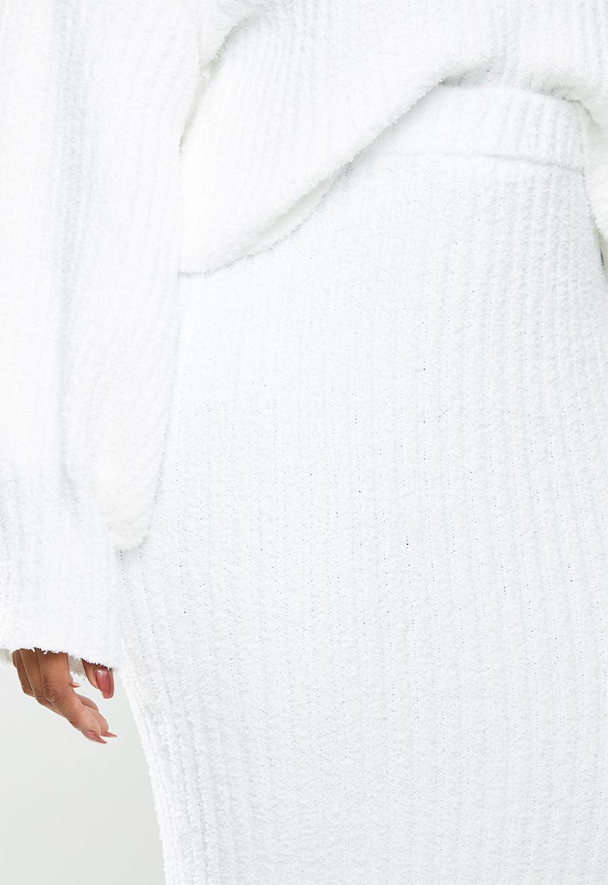 Missguided - Plus fluffy ribbed midi skirt co-ord -white