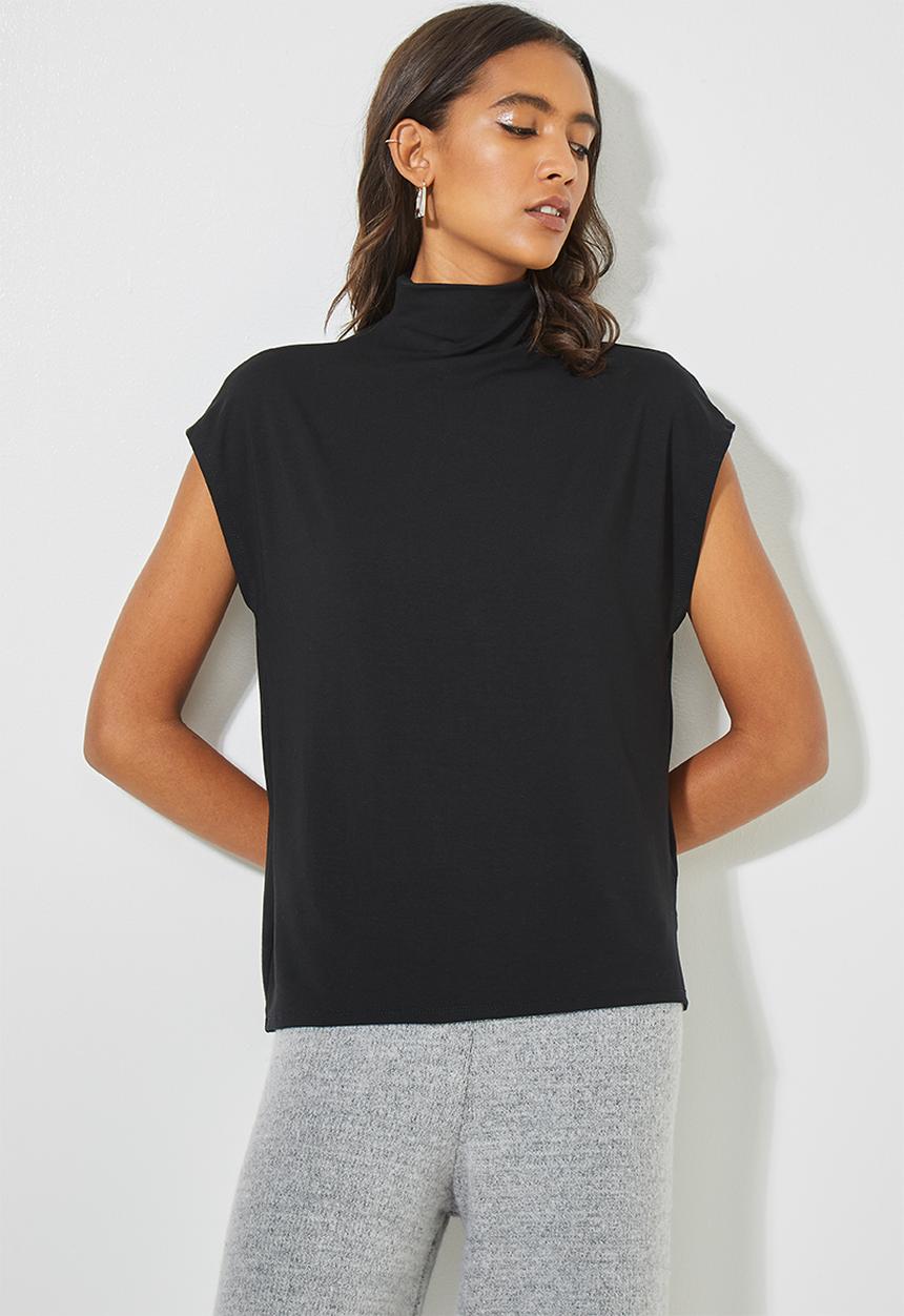Superbalist - Soft grown on neck relaxed tee - black