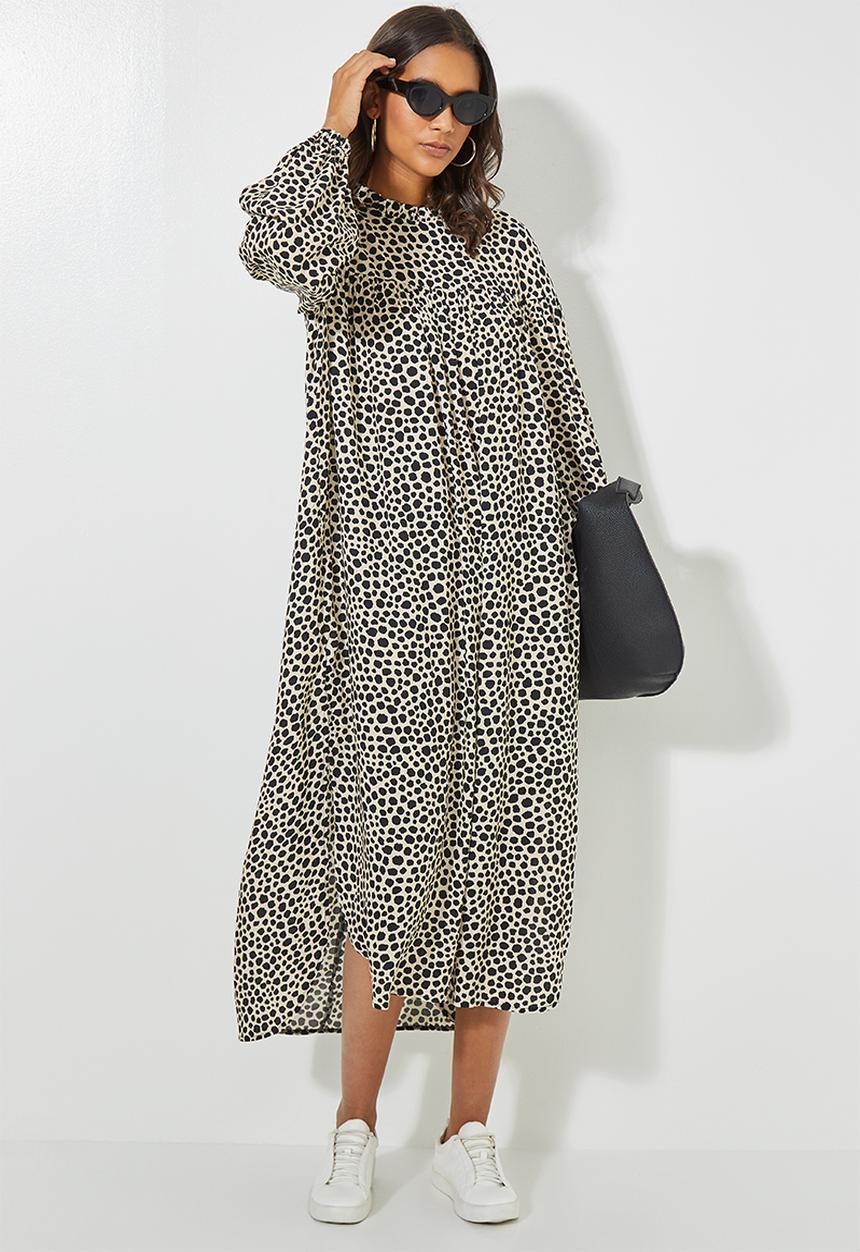 Superbalist - Empire cutline curved hem dress - beige & black 