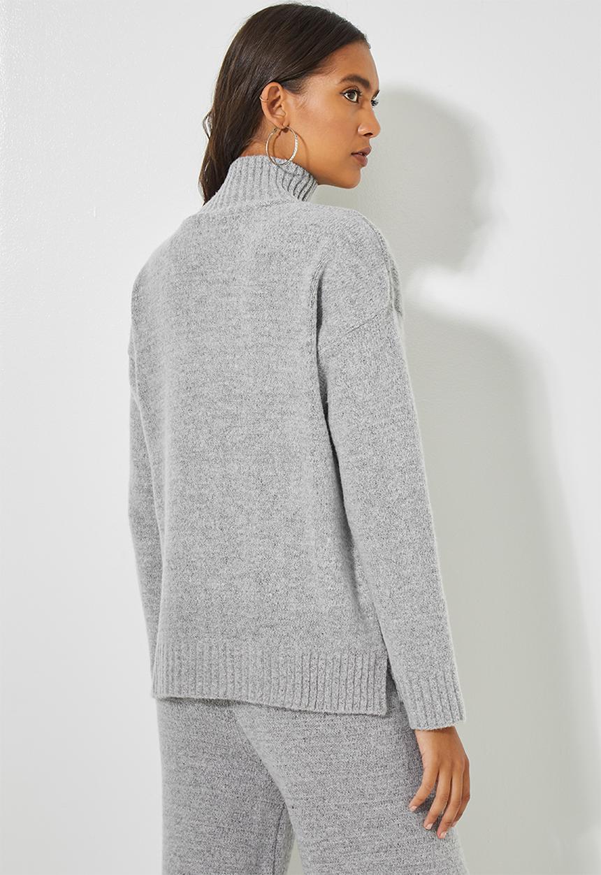Superbalist - Soft touch funnel neck - grey 