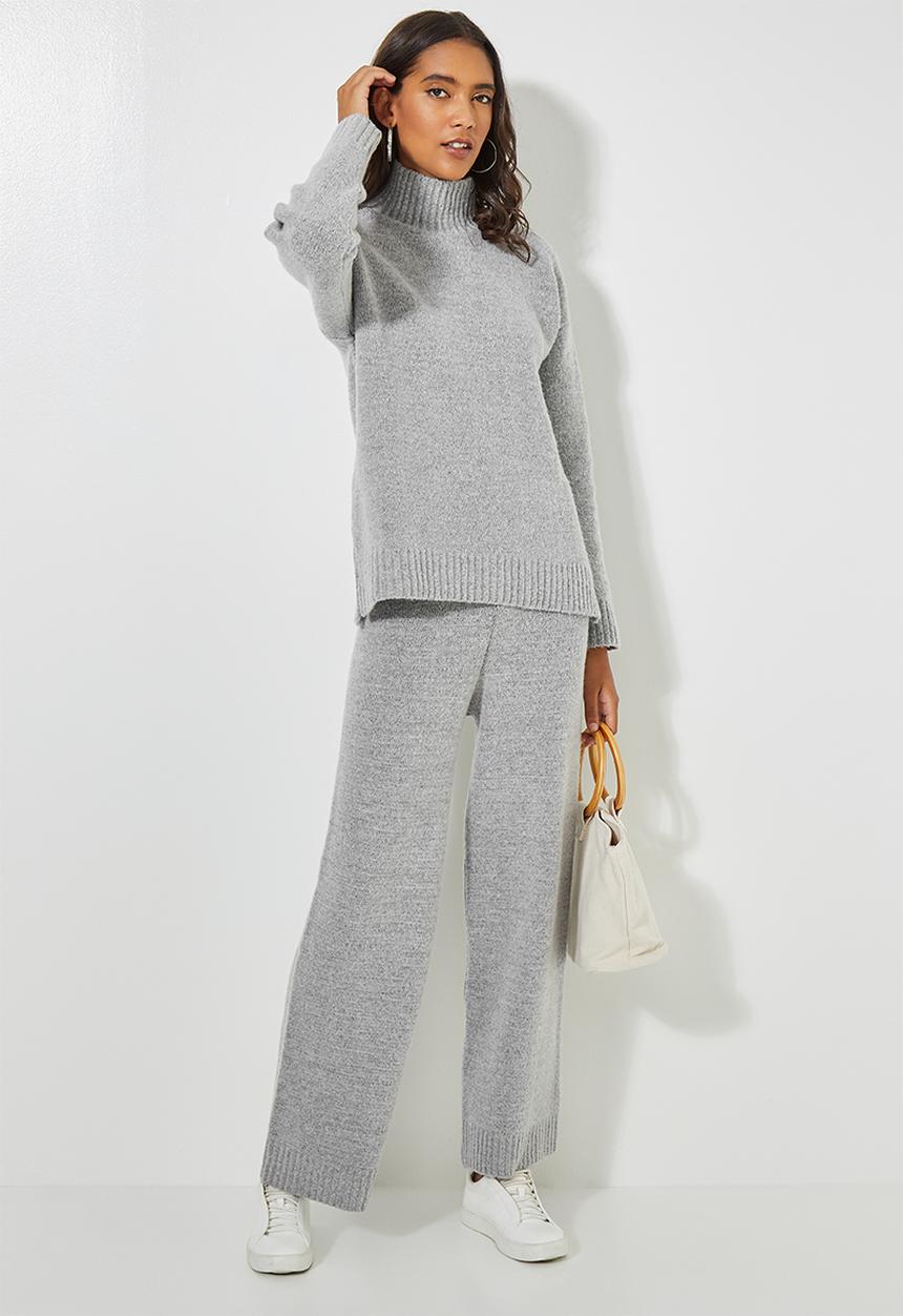 Superbalist - Soft touch funnel neck - grey 
