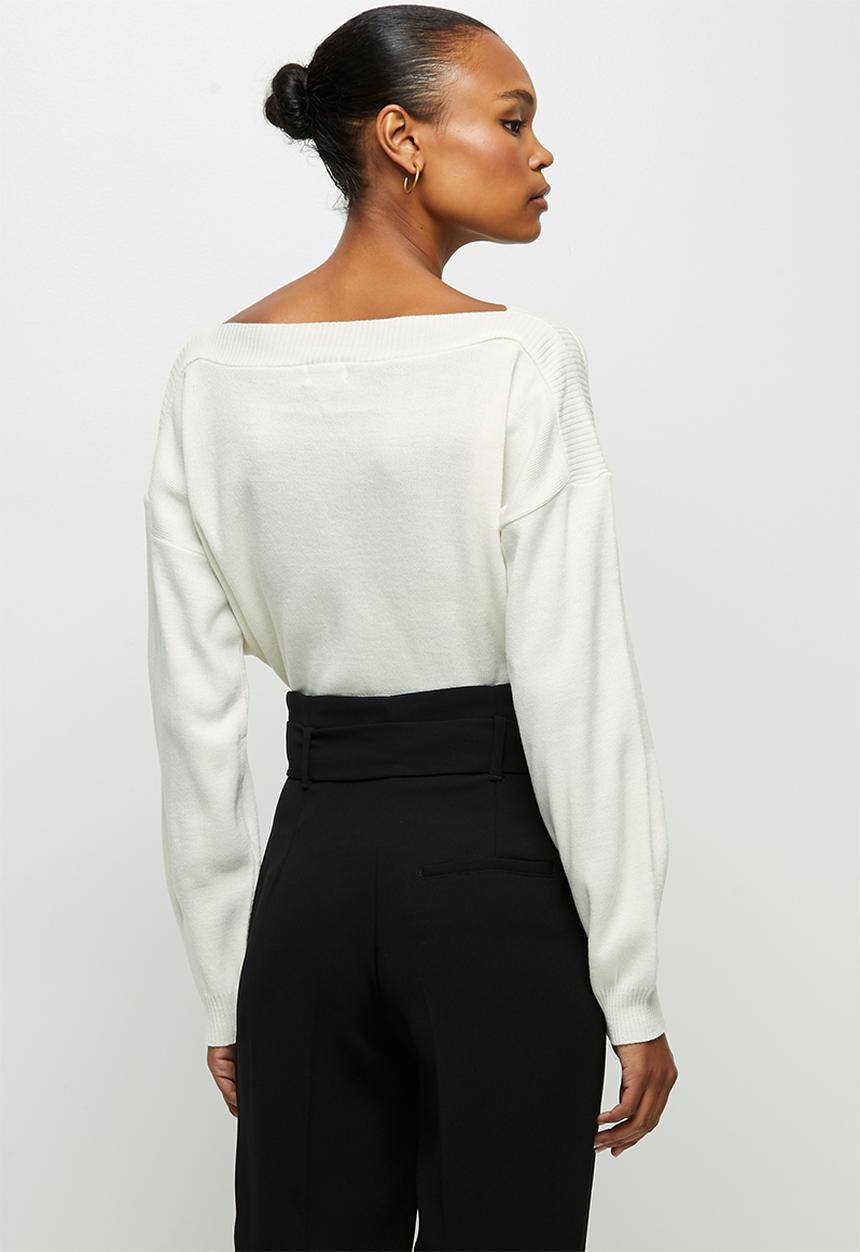 edit - Slash neck jumper - milk