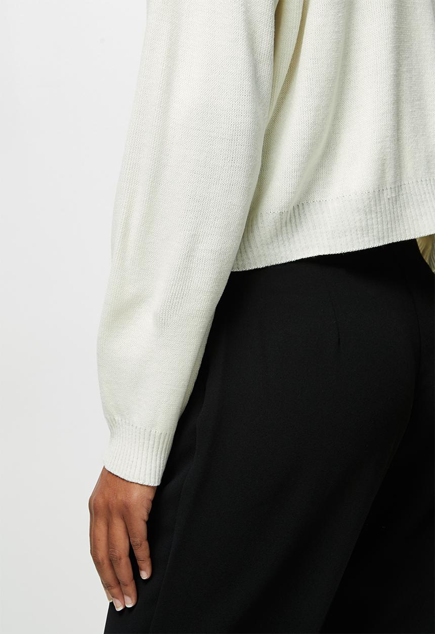edit - Slash neck jumper - milk