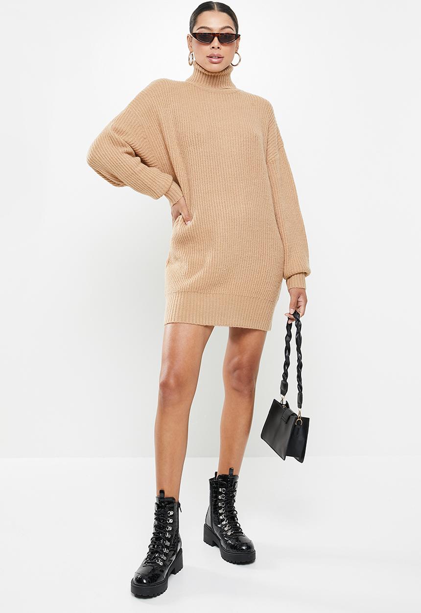 Missguided - Premium boyfriend roll neck dress - brown