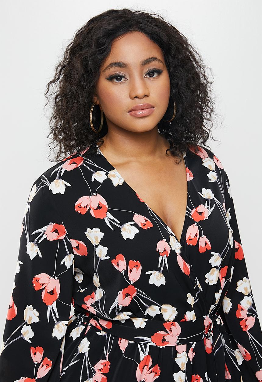 Missguided - Plus plunge maxi dress floral - red & black 