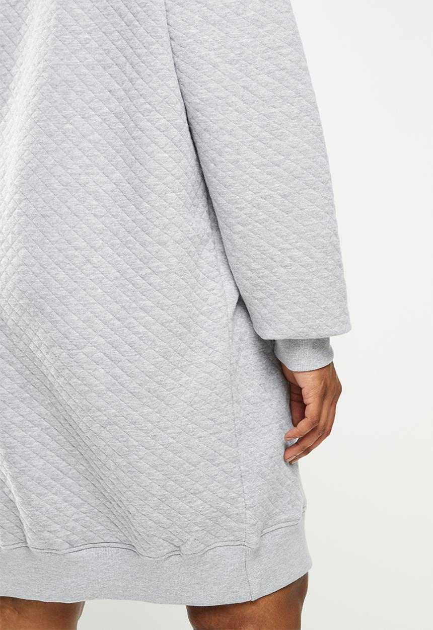 Missguided - Plus size quilted sweater dress - grey