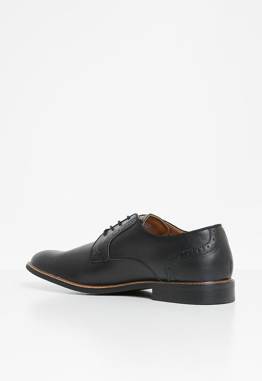 Call It Spring - Sacken - black