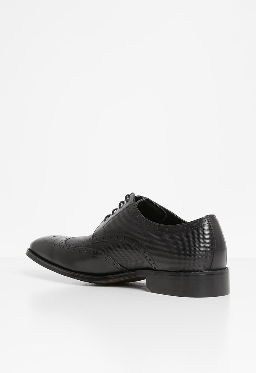 POLO - Gibson leather pin punch wing cap - black