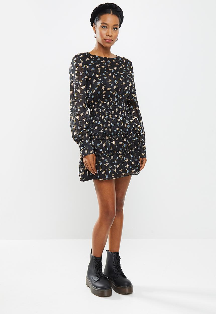 Missguided - Petite floral shirred waist mini dress - black