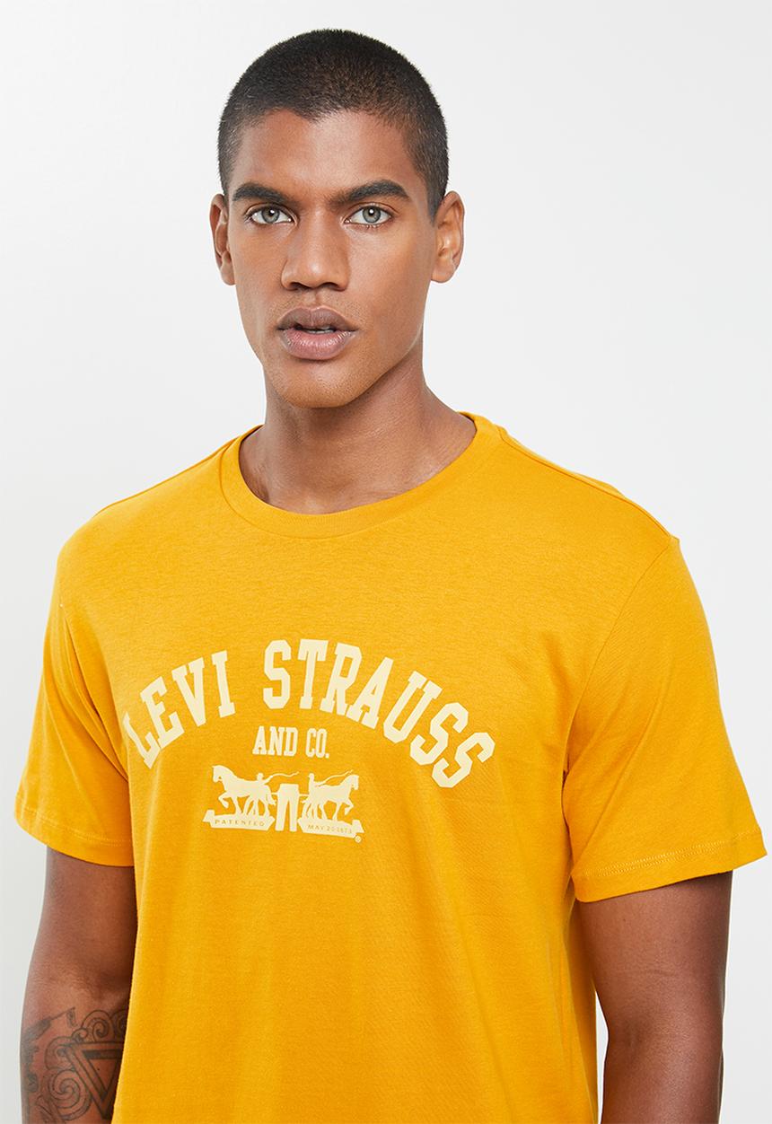Levi’s® - 2-horse graphic tee - yellow