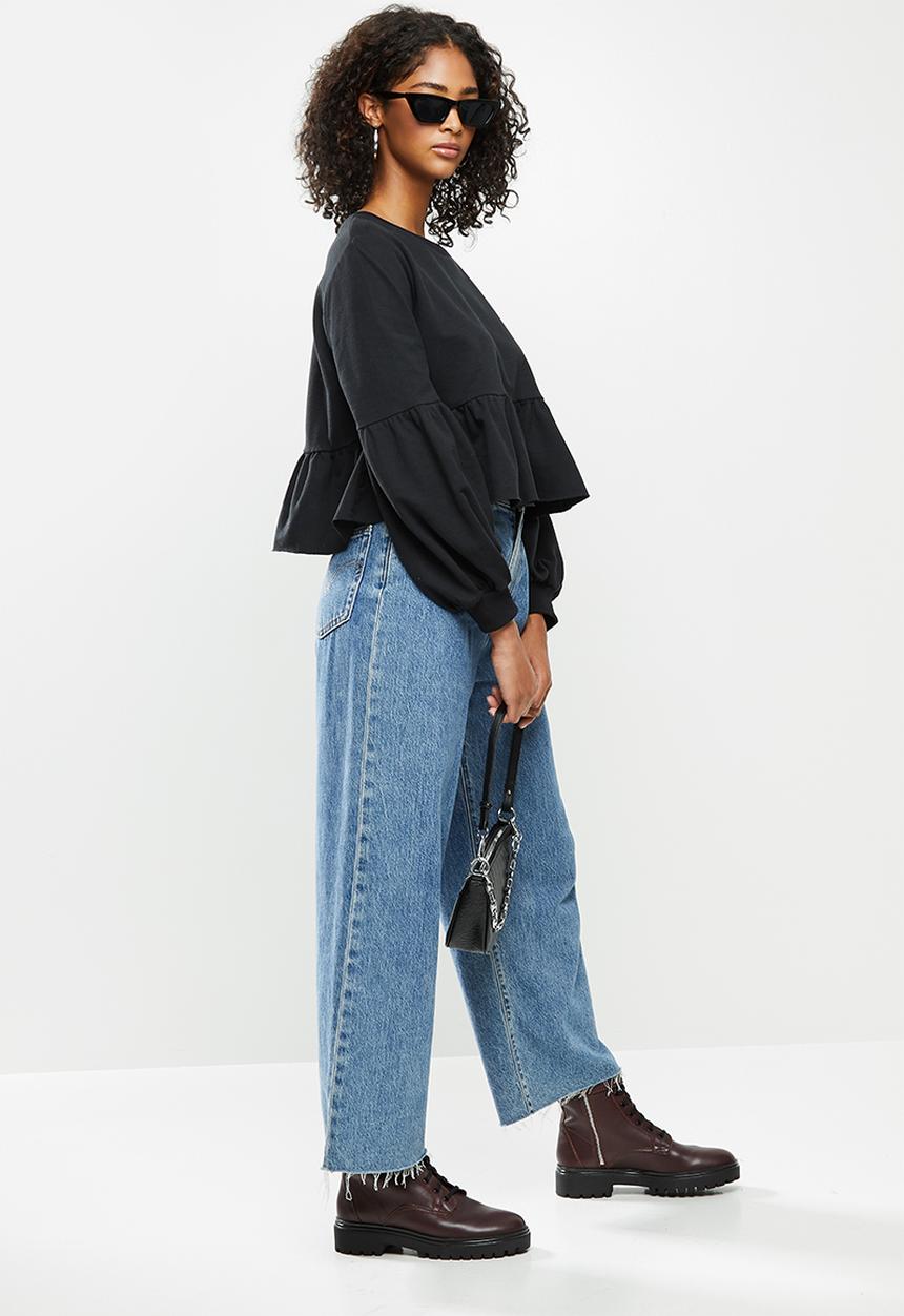 Blake - Fleece tiered cropped sweater - black