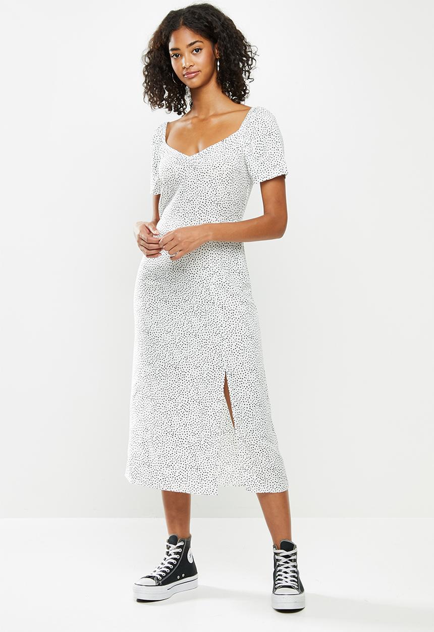 Blake - Puff sleeve midi dress with slit - white & black 