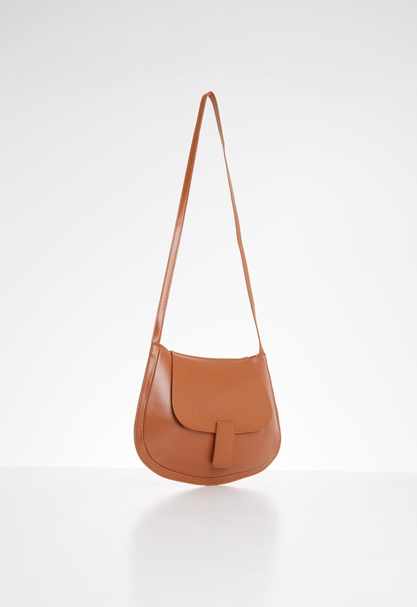 Superbalist - Bailey crossbody bag - tan